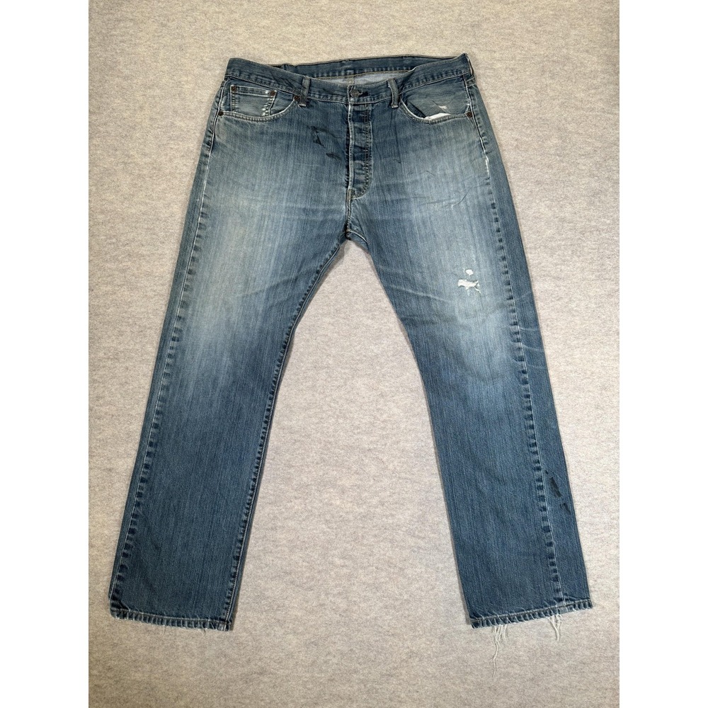 Levis 501 Jeans Mens 34x32 Medium Wash Blue Straight Leg Button Fly Distressed